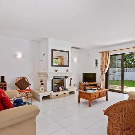 Villa Lisson Grove By *