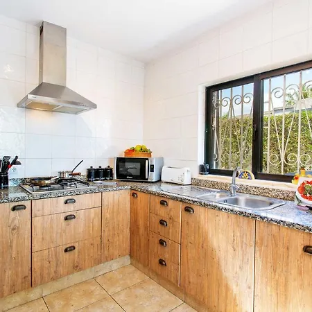 Lisson Grove By Villa *